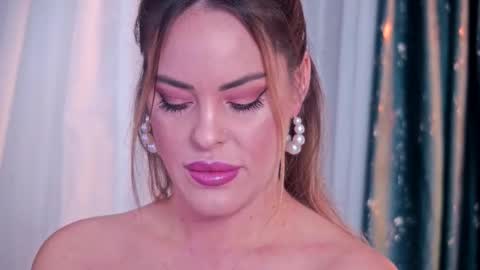 Snapshot of roseevansx chatting on 02-25-26, 02:32 Sonia online show from 02-25-26, 02:32