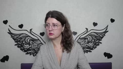 Snapshot of rosehille chatting on 11-23-25, 06:02 RoseHille online show from 11-23-25, 06:02