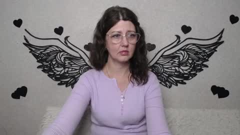 Snapshot of rosehille chatting on 05-16-26, 07:27 RoseHille online show from 05-16-26, 07:27