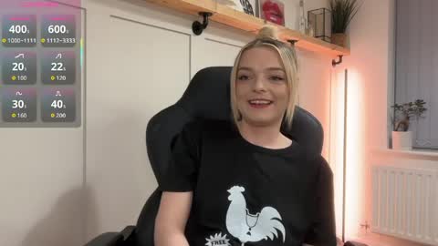 Snapshot of rosekate97 chatting on 05-12-26, 08:06 rose97 online show from 05-12-26, 08:06