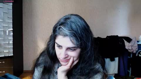 Rose online show from 03-14-26, 10:42