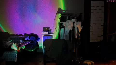 Rose online show from 04-20-26, 07:37