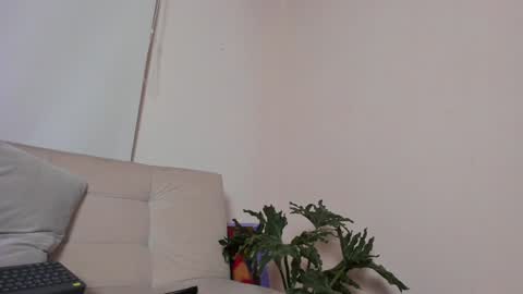 Lyla OF roselinedior online show from 01-04-25, 11:43