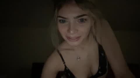 Snapshot of rosemetal chatting on 03-18-26, 05:49 Rose Metal 3 online show from 03-18-26, 05:49