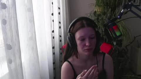 Snapshot of rosendalounsberry chatting on 04-24-26, 01:57 Lina online show from 04-24-26, 01:57