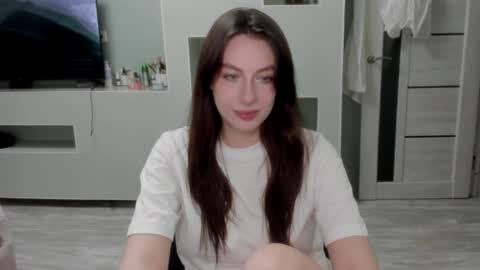 Snapshot of rosepage chatting on 04-24-26, 11:40 Julia online show from 04-24-26, 11:40