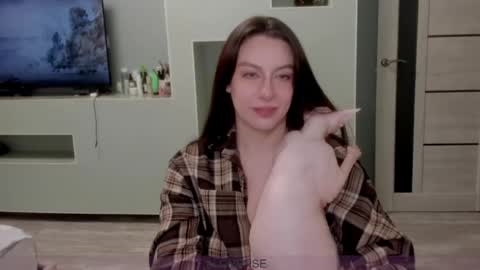 Snapshot of rosepage chatting on 05-08-26, 09:42 Julia online show from 05-08-26, 09:42