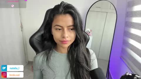 Snapshot of roseparis chatting on 12-21-25, 02:57 Nat online show from 12-21-25, 02:57