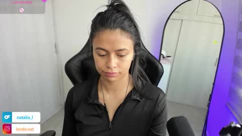 Snapshot of roseparis chatting on 02-12-26, 02:45 Nat online show from 02-12-26, 02:45