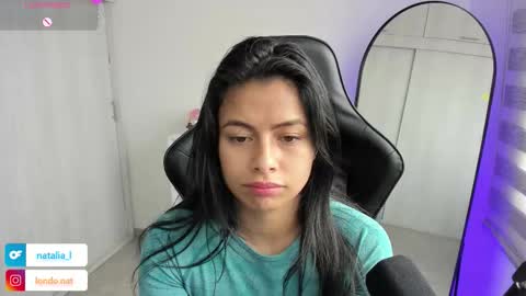 Snapshot of roseparis chatting on 02-17-26, 04:02 Nat online show from 02-17-26, 04:02