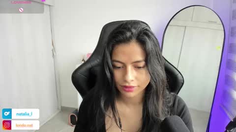 Snapshot of roseparis chatting on 02-23-26, 02:58 Nat online show from 02-23-26, 02:58