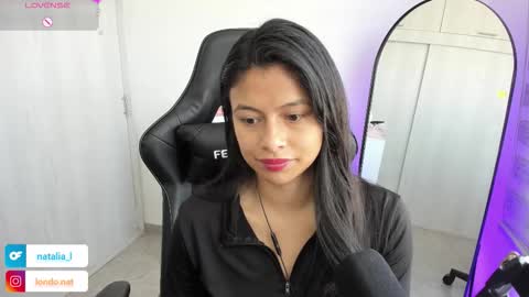 Snapshot of roseparis chatting on 02-25-26, 03:43 Nat online show from 02-25-26, 03:43