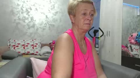 Lovepinklilly online show from 04-09-26, 05:29