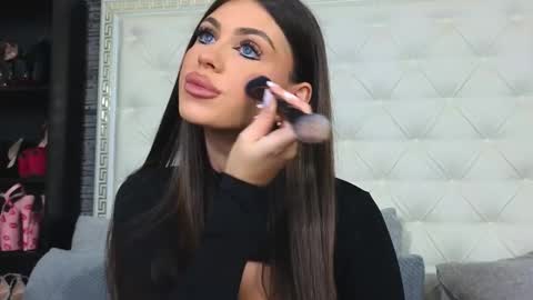 Gabriela online show from 11-04-25, 07:18