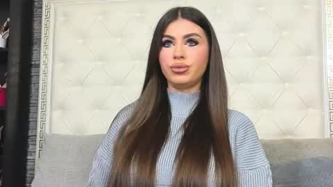 Snapshot of rosevanessa chatting on 12-22-25, 08:00 Gabriela online show from 12-22-25, 08:00