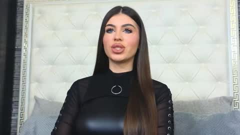 Snapshot of rosevanessa chatting on 01-16-26, 08:07 Gabriela online show from 01-16-26, 08:07