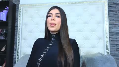 Snapshot of rosevanessa chatting on 02-09-26, 06:28 Gabriela online show from 02-09-26, 06:28