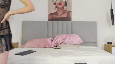 Snapshot of rosewilsom chatting on 02-07-25, 11:56 rosewilsom online show from 02-07-25, 11:56