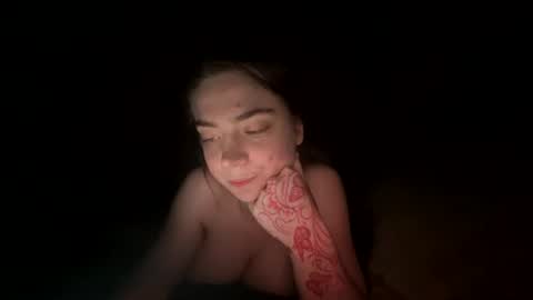 Snapshot of roseyla1 chatting on 07-07-26, 07:23 roseyla1 online show from 07-07-26, 07:23