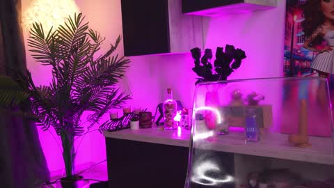 Amii online show from 01-08-25, 01:42