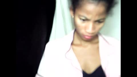 Snapshot of rosie6601 chatting on 05-26-26, 01:34 rosie6601 online show from 05-26-26, 01:34