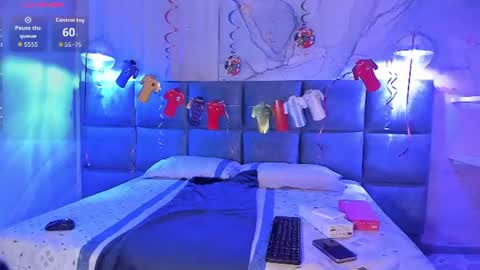 Snapshot of rosie_chell chatting on 07-17-26, 12:12 Rosie online show from 07-17-26, 12:12