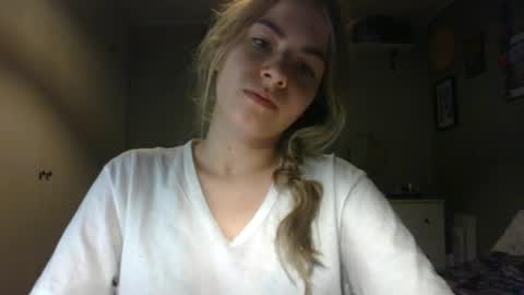 Snapshot of rosie_june chatting on 01-08-26, 07:54 Rosie online show from 01-08-26, 07:54