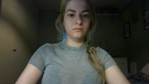 Snapshot of rosie_june chatting on 01-12-26, 07:57 Rosie online show from 01-12-26, 07:57