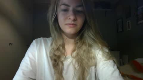 Snapshot of rosie_june chatting on 02-04-26, 07:36 Rosie online show from 02-04-26, 07:36