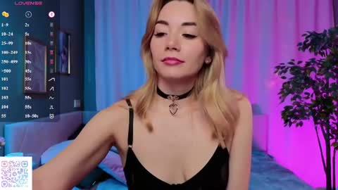 Rosie online show from 06-19-26, 01:10
