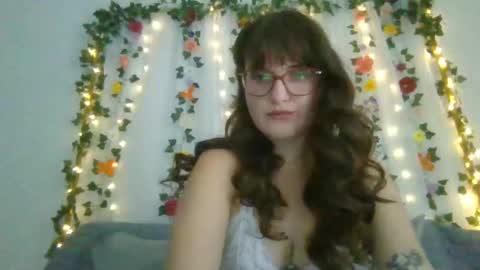 Snapshot of rosie_woods chatting on 09-20-25, 06:42 rosie_woods online show from 09-20-25, 06:42