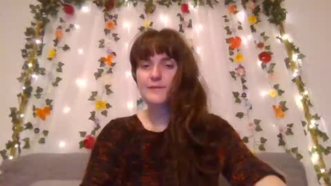 Snapshot of rosie_woods chatting on 10-13-25, 04:01 rosie_woods online show from 10-13-25, 04:01