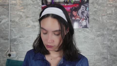 Snapshot of ross_b1 chatting on 01-12-25, 07:21 ROSS - online show from 01-12-25, 07:21