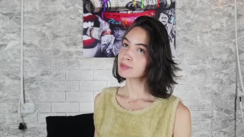 Snapshot of ross_b1 chatting on 01-27-25, 06:41 ROSS - online show from 01-27-25, 06:41