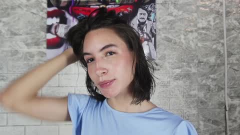 Snapshot of ross_b1 chatting on 01-29-25, 08:46 ROSS - online show from 01-29-25, 08:46