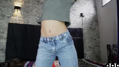 Snapshot of ross_b1 chatting on 10-26-25, 05:30 ROSS - online show from 10-26-25, 05:30