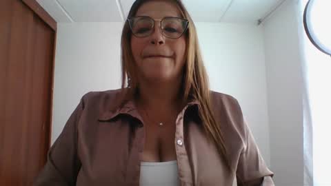 Rossana  online show from 01-04-25, 07:34
