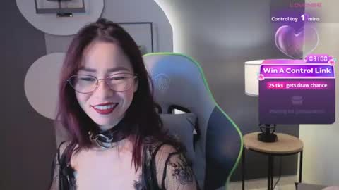Snapshot of rosse_98_ chatting on 07-10-26, 02:41 Miss Rosse online show from 07-10-26, 02:41