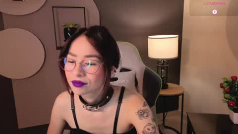 Snapshot of rosse_98_ chatting on 07-11-26, 01:36 Miss Rosse online show from 07-11-26, 01:36