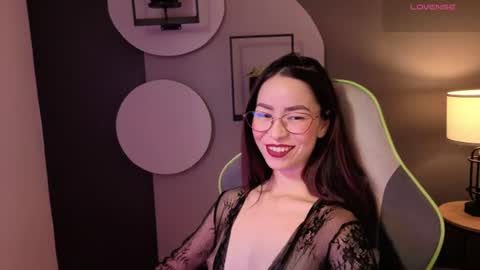 Snapshot of rosse_98_ chatting on 07-14-26, 03:18 Miss Rosse online show from 07-14-26, 03:18