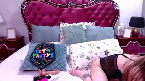 Snapshot of rossecougar_x chatting on 06-26-26, 04:50 Rosse Cougar online show from 06-26-26, 04:50