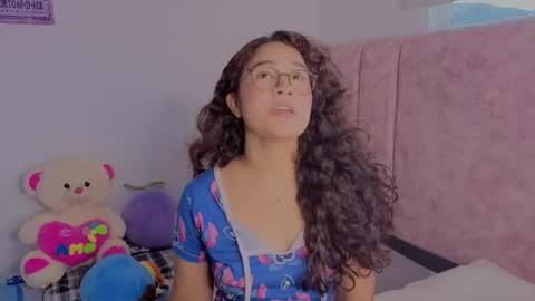 rossie_lanie_ online show from 06-09-26, 10:43