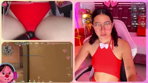 Snapshot of rossiegames chatting on 12-14-25, 03:06 Rossie online show from 12-14-25, 03:06