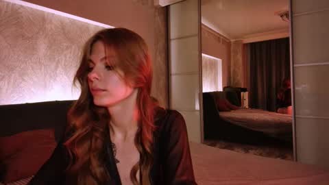 rosy_black_ online show from 03-01-25, 06:21