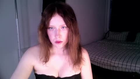Snapshot of rosy_petal chatting on 06-08-26, 07:14 rosy_petal online show from 06-08-26, 07:14