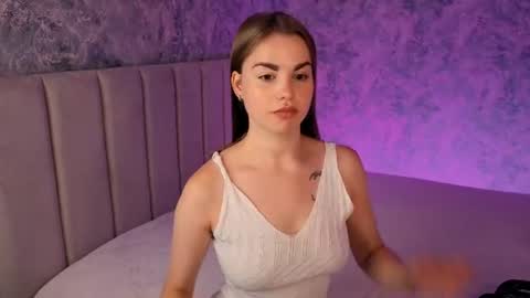 Snapshot of rosywhisper chatting on 06-12-26, 11:20 Rosy online show from 06-12-26, 11:20