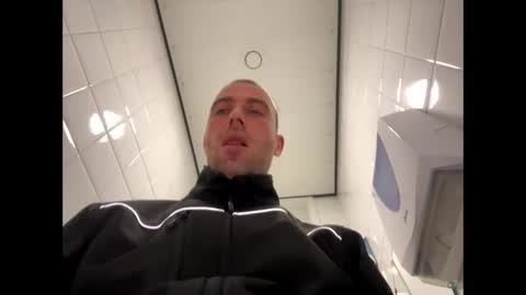 rotteei1 online show from 10-10-25, 09:30