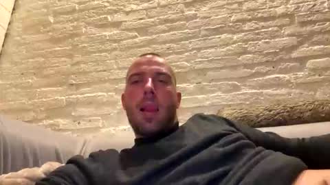 rotteei1 online show from 10-16-25, 08:54