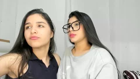 Snapshot of rous_and_sweet chatting on 11-20-25, 02:23 Rous and Sweet online show from 11-20-25, 02:23