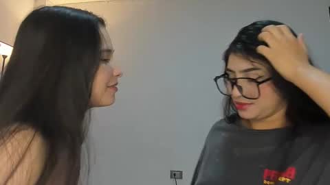 Snapshot of rous_and_sweet chatting on 12-02-25, 01:44 Rous and Sweet online show from 12-02-25, 01:44